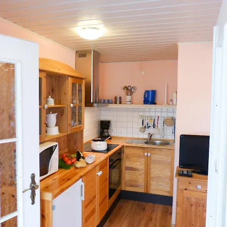 Hues Sanskiin *brombelbei*